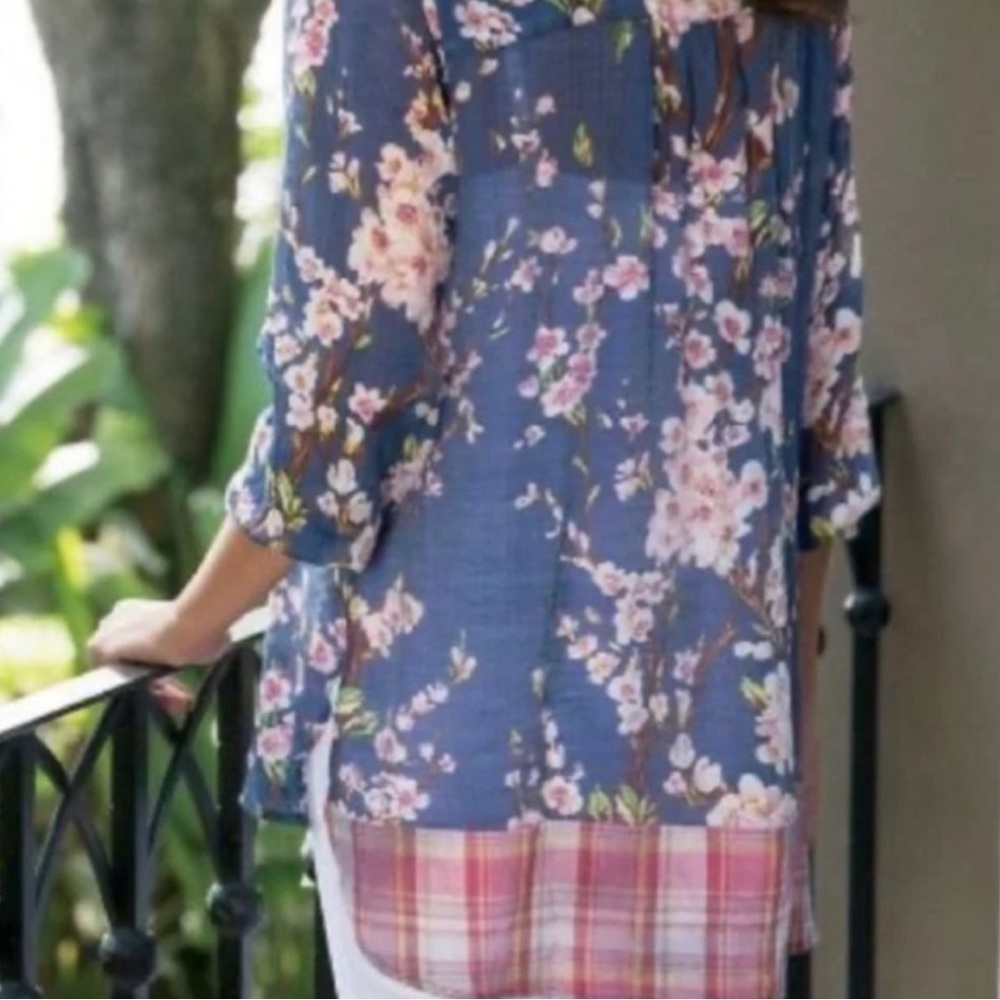Soft Surroundings Adele Cherry Blossom Tunic Top V-Neck Long Sleeve Navy Blue - Picture 7 of 17